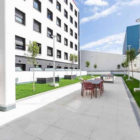 Micampus Xaudaro Student Residence Madrid Esterno foto