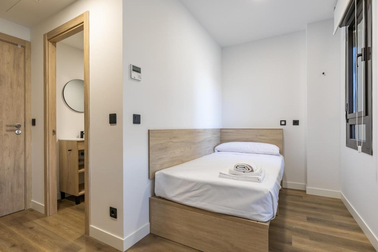 Micampus Xaudaro Student Residence Madrid Esterno foto