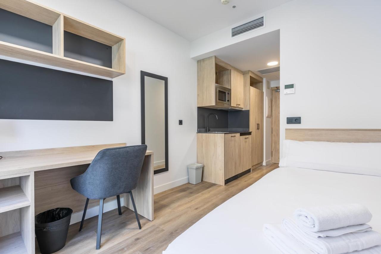 Micampus Xaudaro Student Residence Madrid Esterno foto